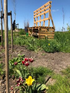 Opening Pluktuin Schipluiden